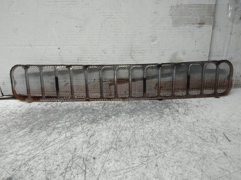 Recambio de rejilla delantera para citroen dyane dyane 6 referencia OEM IAM   