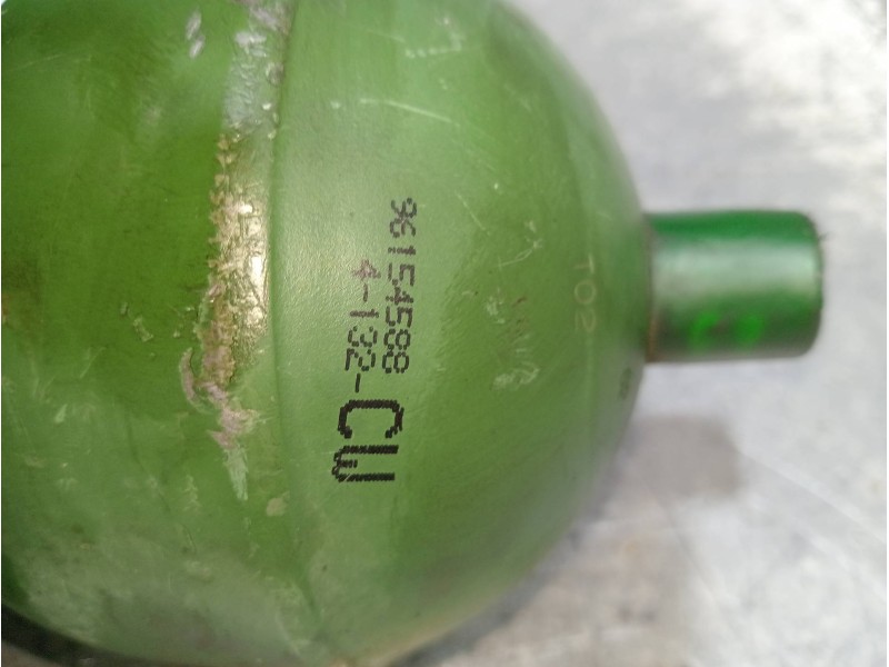 Recambio de acumulador central amortiguacion para citroen xantia berlina 1.9 td sx referencia OEM IAM 96154588  