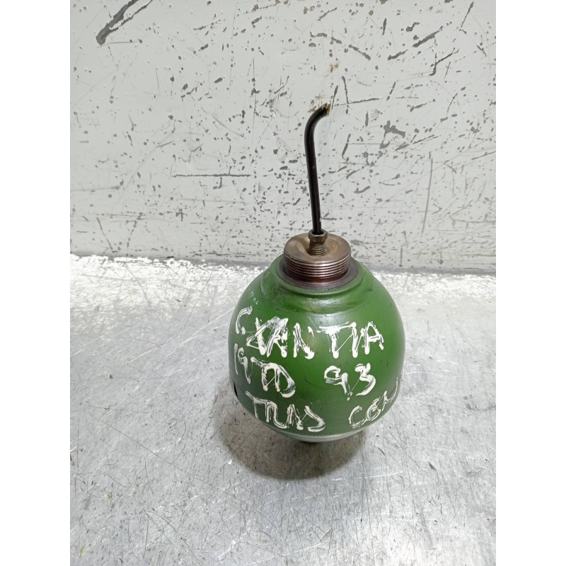 Recambio de acumulador central amortiguacion para citroen xantia berlina 1.9 td sx referencia OEM IAM 96145672  