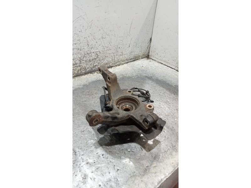 Recambio de mangueta delantera izquierda para fiat grande punto (199) 1.4 16v active referencia OEM IAM   