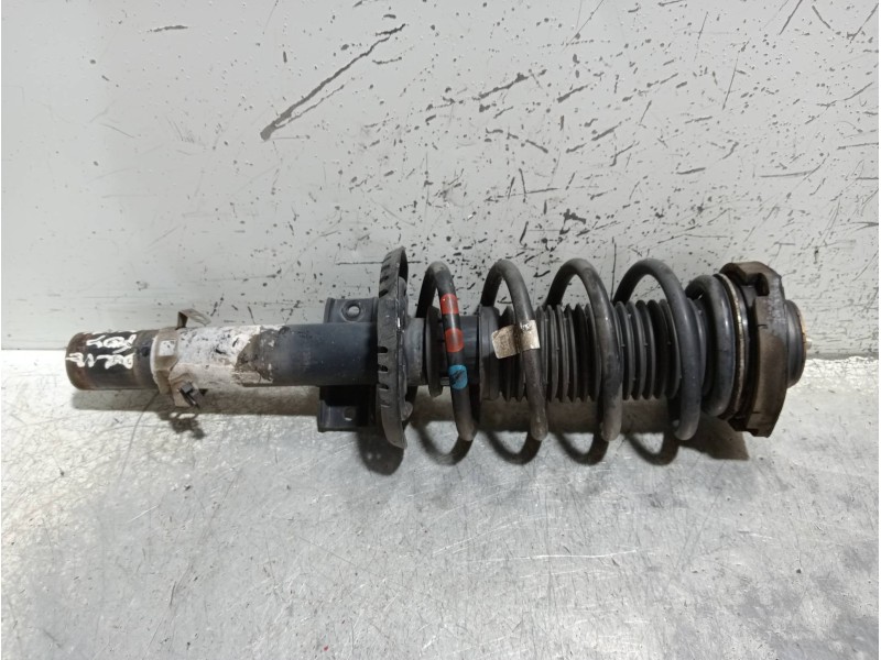 Recambio de amortiguador delantero izquierdo para volkswagen fox (5z1) básico referencia OEM IAM 5Z0413031L  
