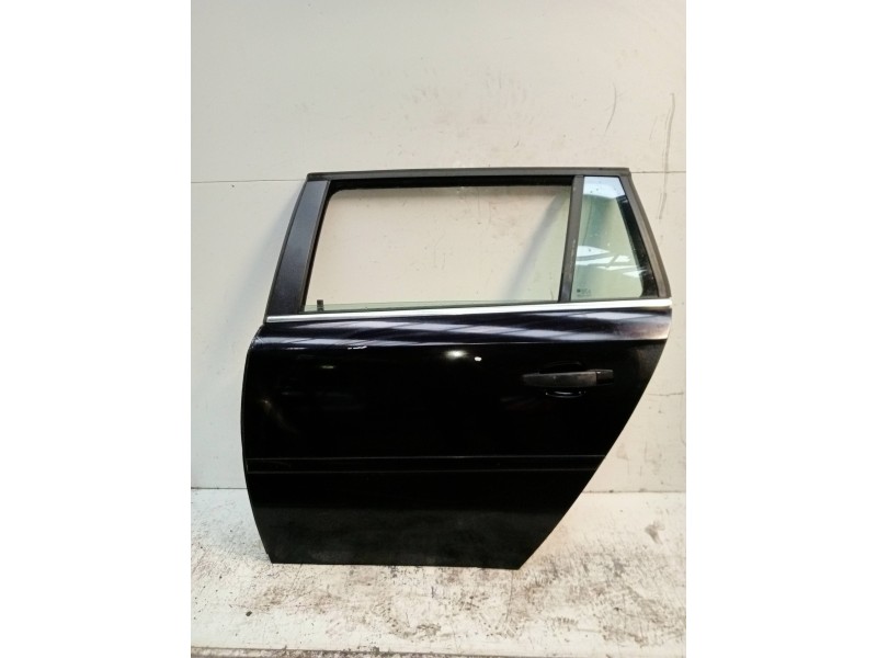 Recambio de puerta trasera izquierda para opel vectra c caravan elegance referencia OEM IAM   5P