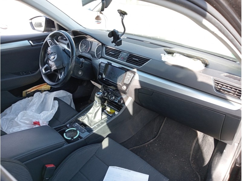 skoda superb (3v3) del año 2015