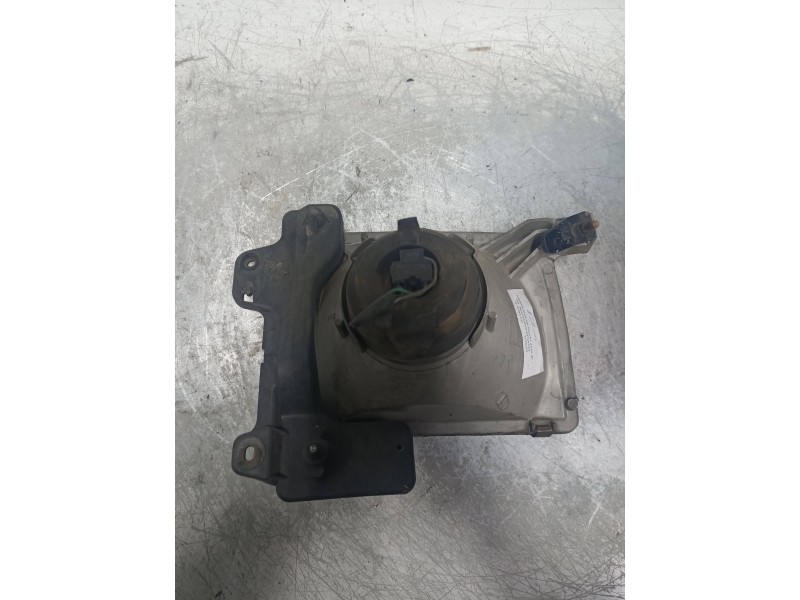 Recambio de faro izquierdo para nissan pick-up (d22) td doble cabina 4x4 referencia OEM IAM   