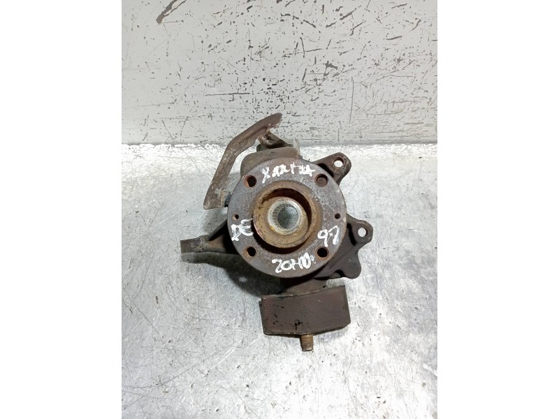 Recambio de mangueta delantera derecha para citroen xantia berlina 1.9 td seduction referencia OEM IAM   