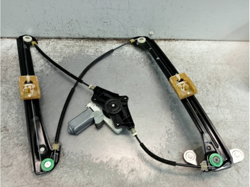 Recambio de elevalunas delantero derecho para volkswagen golf vii lim. bluemotion referencia OEM IAM 5G4837462H C03533105 5P