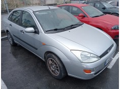 ford focus berlina (cak) del año 2000