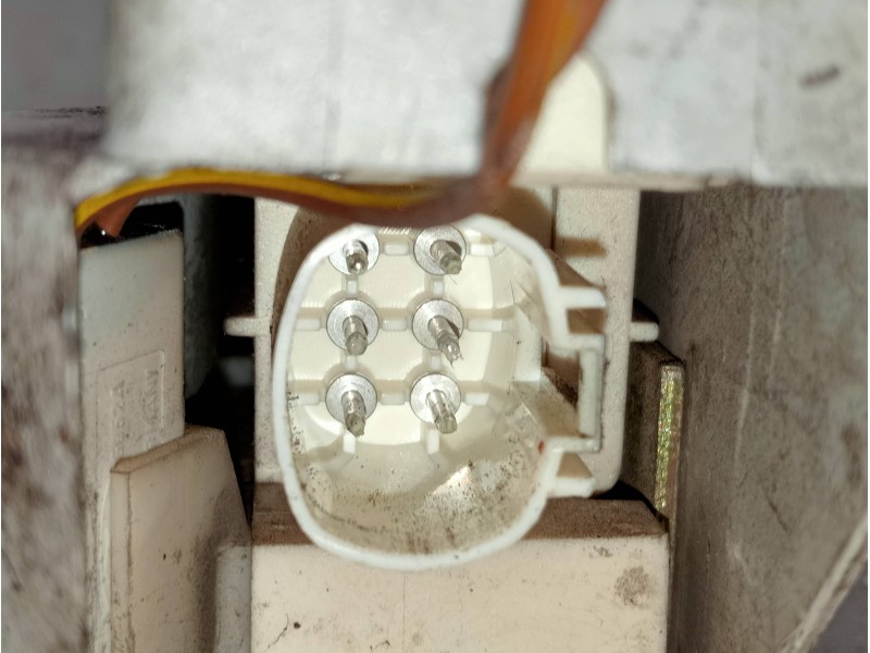 Recambio de motor cierre centralizado delantero derecho para ford puma (cce) 1.4 referencia OEM IAM   3P