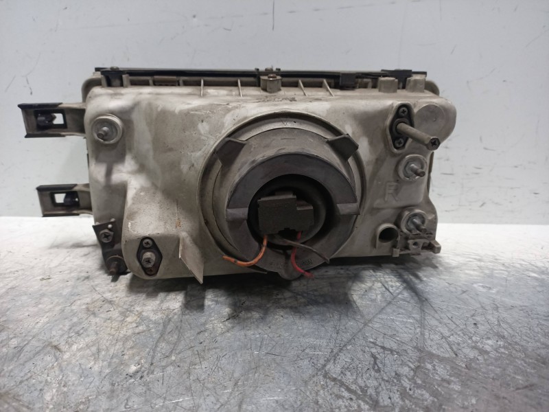 Recambio de faro derecho para nissan bluebird (910) referencia OEM IAM    Recambio de faro derecho para nissan bluebird (910) referencia OEM IAM