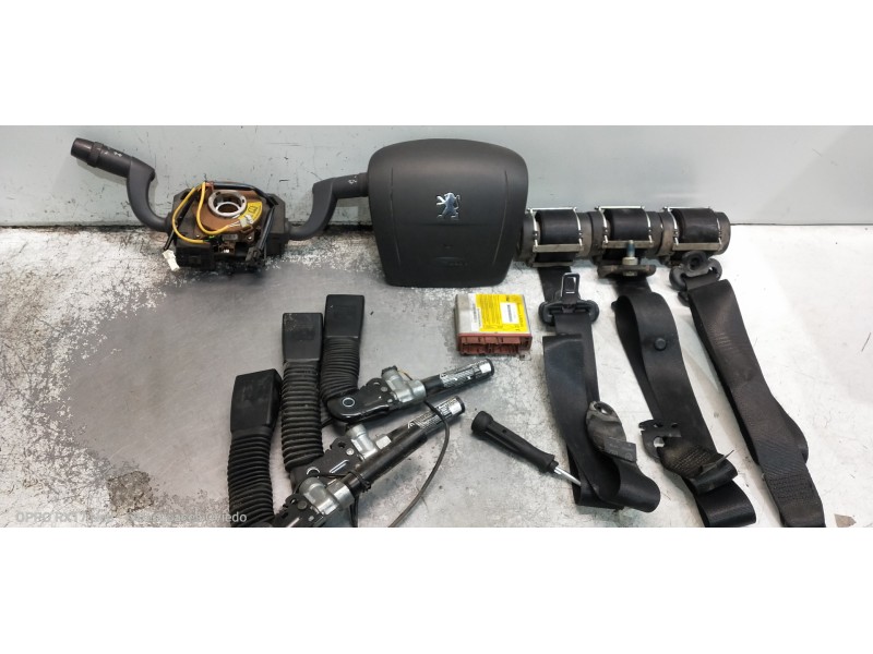 Recambio de kit airbag para peugeot boxer caja cerrada (rs 3000) (330/333) 2007 ) hdi (330) referencia OEM IAM 1357312080 391171