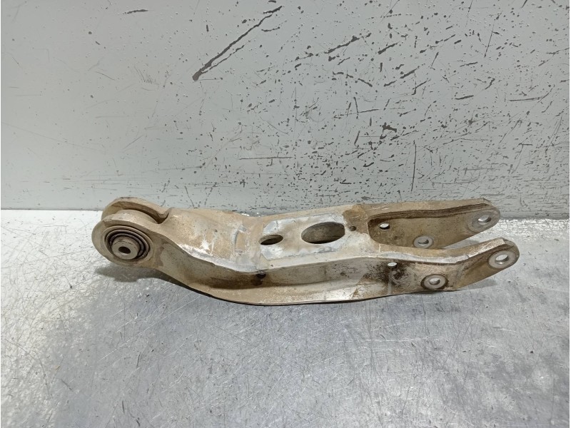 Recambio de brazo suspension inferior trasero izquierdo para audi q7 (4m) 3.0 tdi quattro referencia OEM IAM   