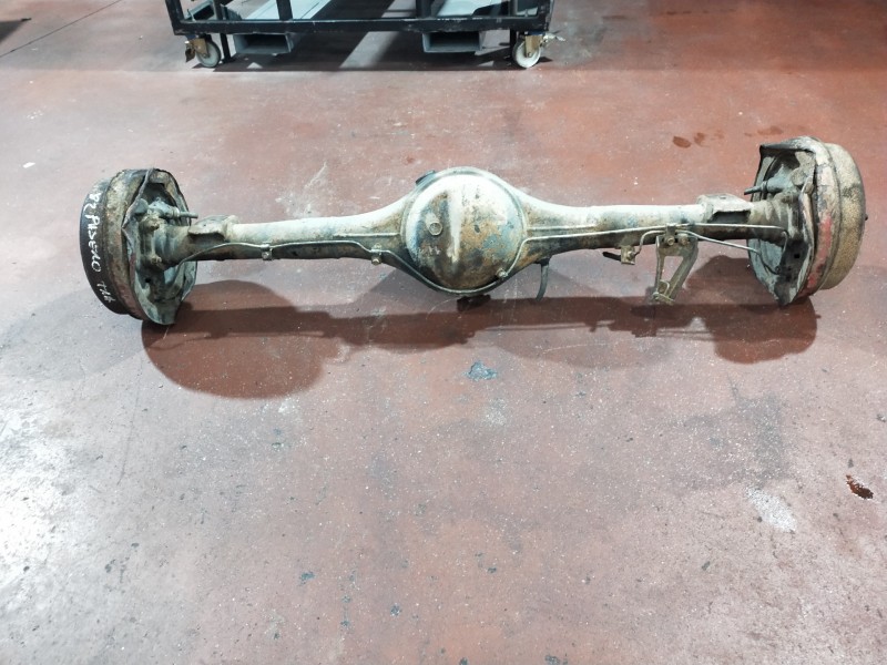 Recambio de puente trasero para mitsubishi montero (l040) 2500 td (2-ptas.) referencia OEM IAM   