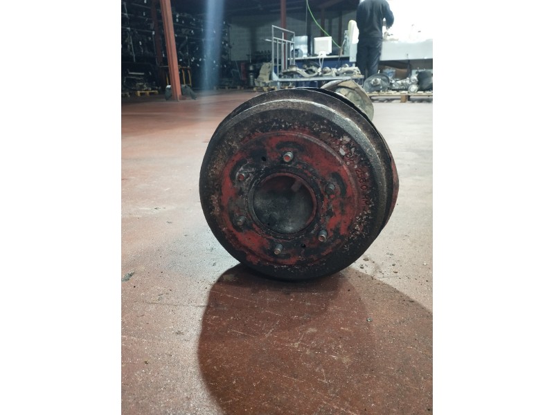 Recambio de puente trasero para mitsubishi montero (l040) 2500 td (2-ptas.) referencia OEM IAM   