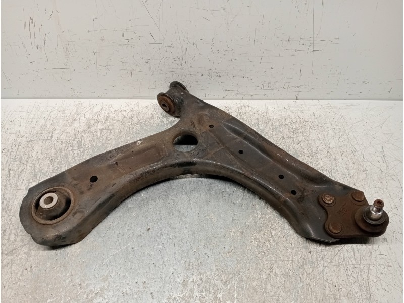 Recambio de brazo suspension inferior delantero derecho para seat ibiza (6j5) stylance / style referencia OEM IAM 6R0407152A   Recambio de brazo suspension inferior delantero derecho para seat ibiza (6j5) stylance / style referencia OEM IAM 6R0407152A