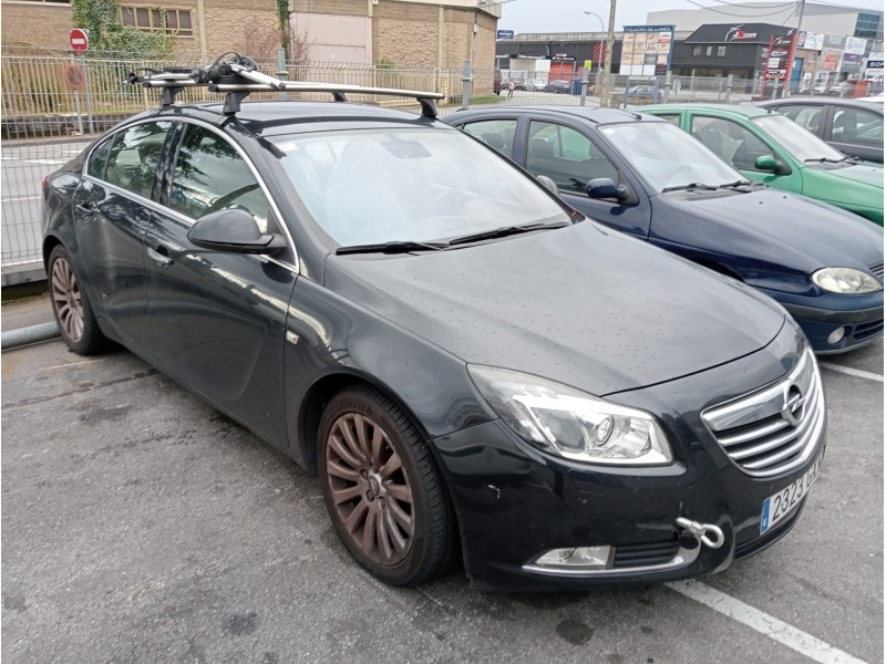opel insignia berlina del año 2010