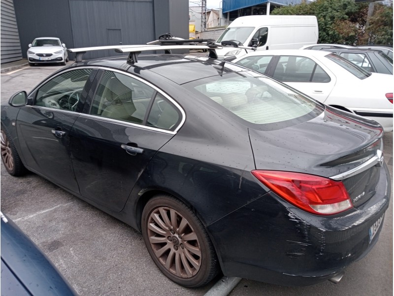 opel insignia berlina del año 2010