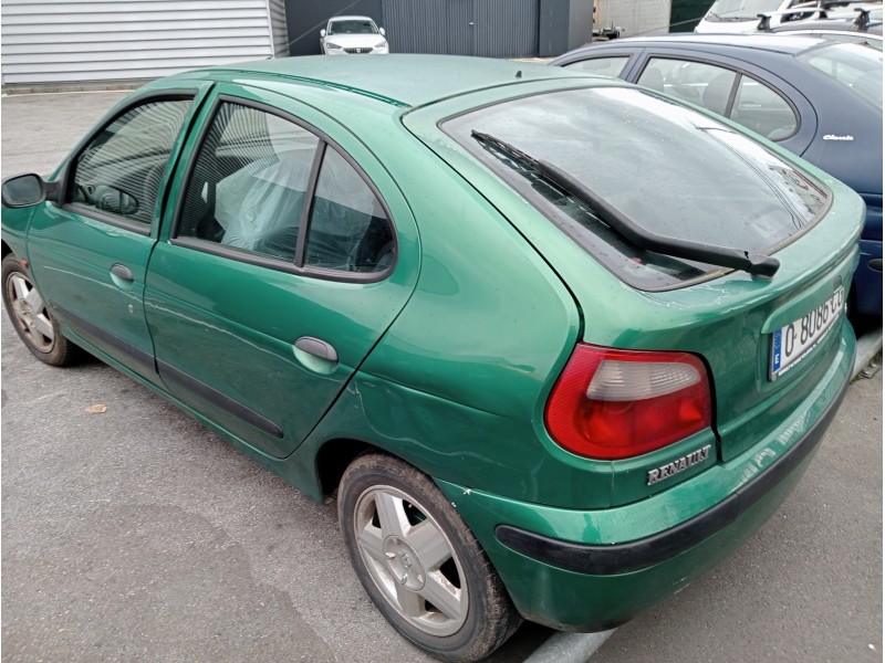 renault megane i fase 2 berlina (ba0) del año 2000