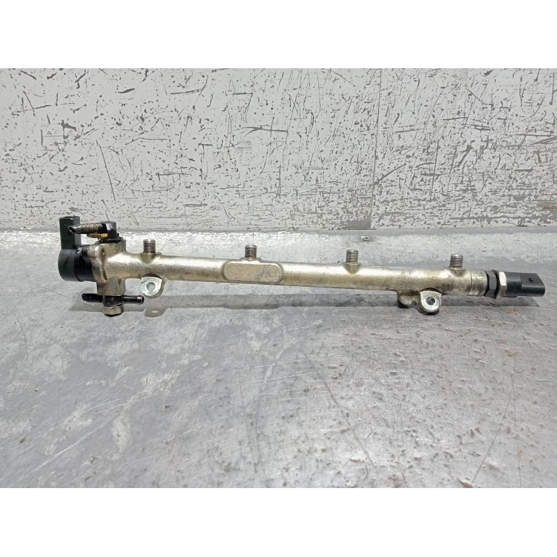 Recambio de rampa inyectora para mercedes clase c (w203) sportcoupe c 220 cdi (203.706) referencia OEM IAM 0445214004 A611070009