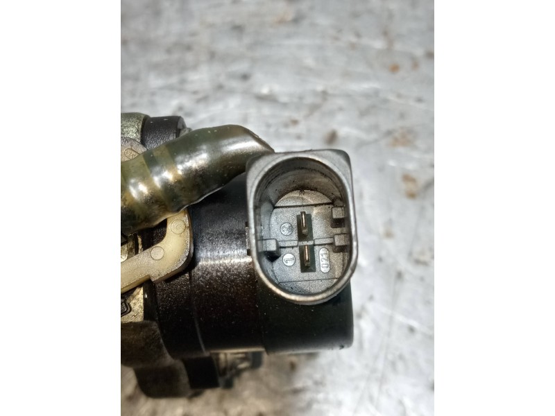 Recambio de rampa inyectora para mercedes clase c (w203) sportcoupe c 220 cdi (203.706) referencia OEM IAM 0445214004 A611070009