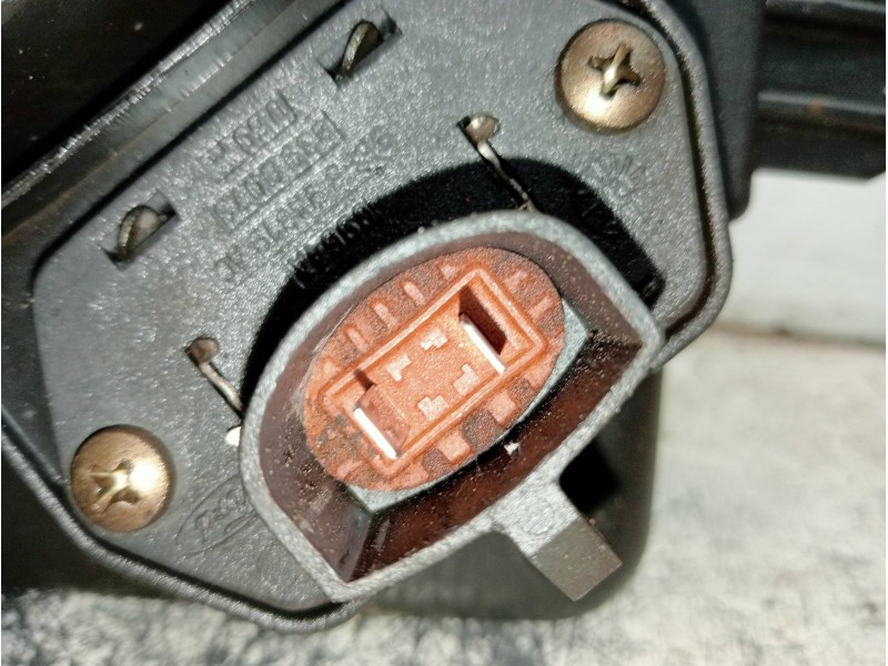 Recambio de electroventilador para ford puma (cce) 1.4 referencia OEM IAM 8240292 XS6H8146DA 