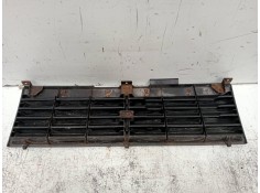 Recambio de rejilla delantera para mitsubishi montero (l040) 2500 td (2-ptas.) referencia OEM IAM    2