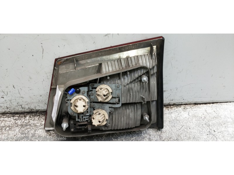 Recambio de piloto trasero izquierdo interior para opel vectra c caravan elegance referencia OEM IAM 24469463LN 13184024LD 