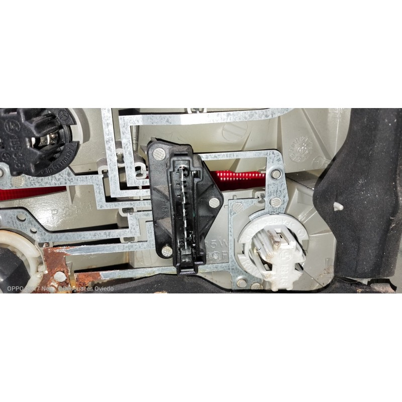 Recambio de piloto trasero izquierdo para mercedes clase s (w220) berlina 430 (220.070) referencia OEM IAM A2208200164 255001 