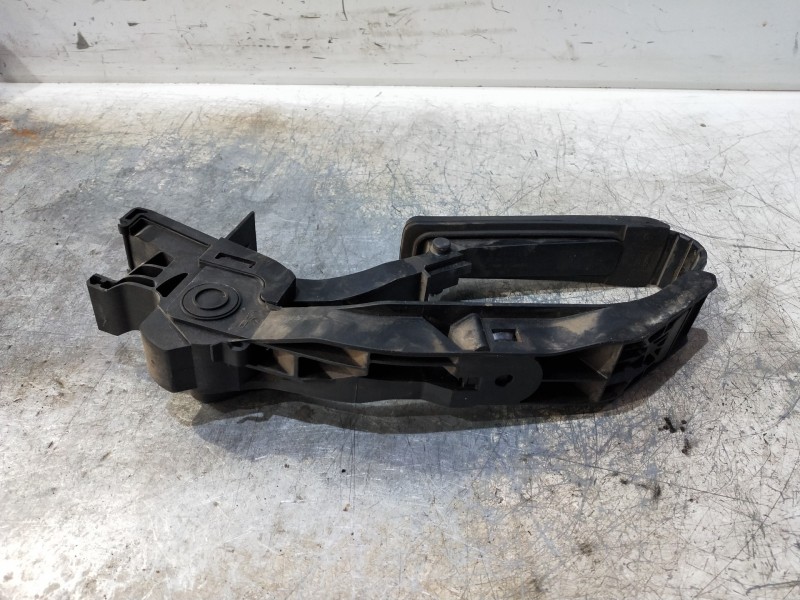 Recambio de potenciometro pedal para mercedes clase c (w203) sportcoupe c 220 cdi (203.706) referencia OEM IAM A2033000104  