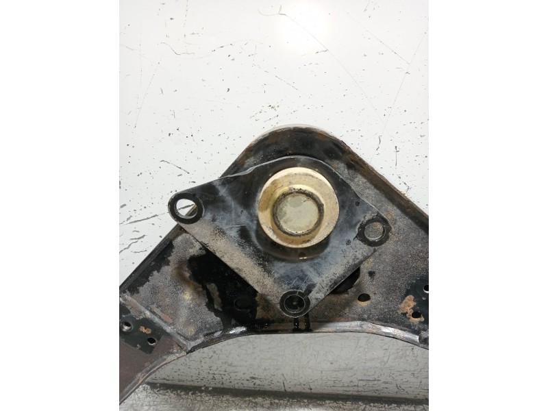 Recambio de puente trasero para jeep gr.cherokee (wj/wg) 4.0 limited referencia OEM IAM   BRAZO TRASERO CENTRAL