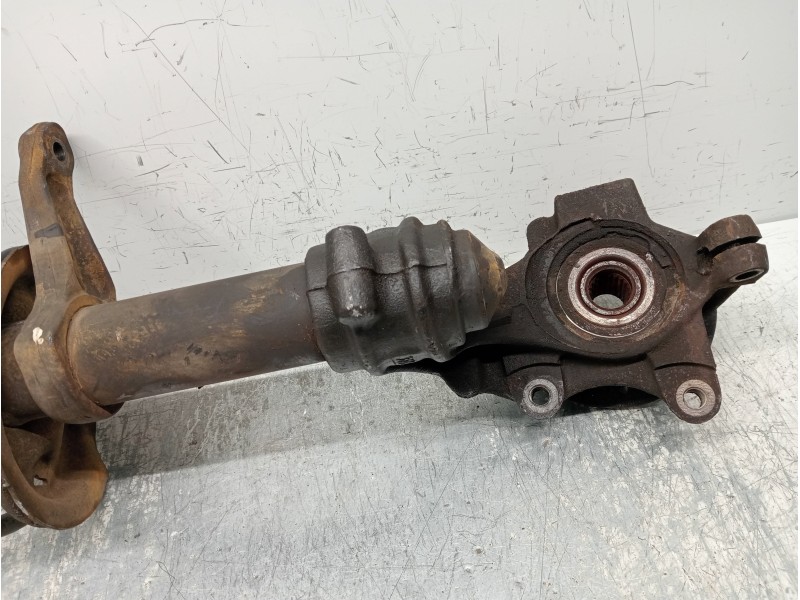 Recambio de mangueta delantera derecha para citroen saxo 1.1 x referencia OEM IAM   