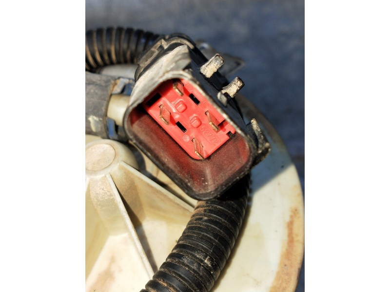 Recambio de bomba combustible para jeep gr.cherokee (wj/wg) 4.0 limited referencia OEM IAM   