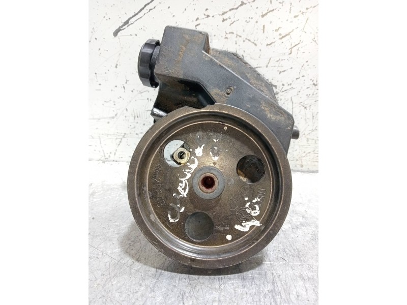 Recambio de bomba direccion para jeep gr.cherokee (wj/wg) 4.0 limited referencia OEM IAM 5208827AB 26076436 