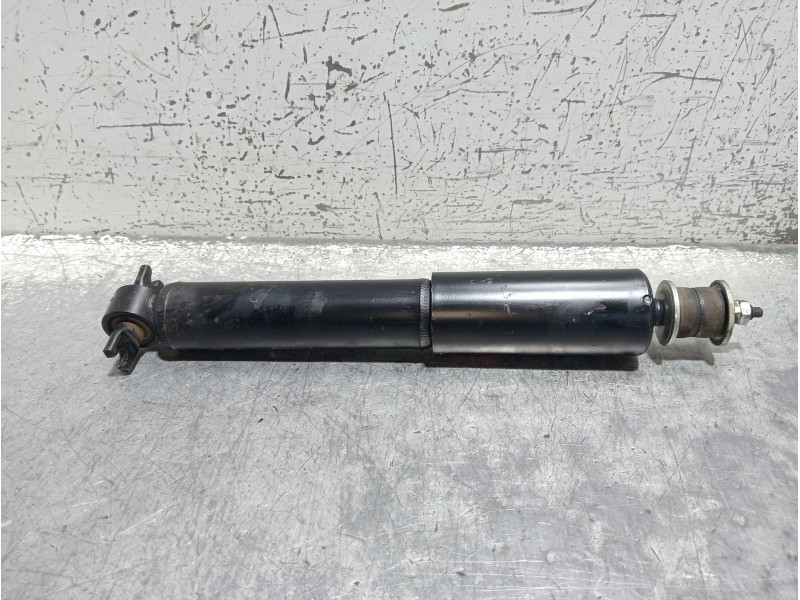 Recambio de amortiguador trasero izquierdo para mitsubishi montero (l040) 2500 td (2-ptas.) referencia OEM IAM   