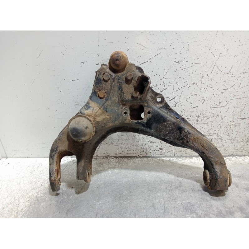 Recambio de brazo suspension inferior delantero izquierdo para mitsubishi montero (l040) 2500 td (2-ptas.) referencia OEM IAM   