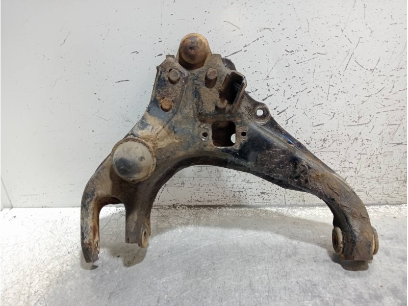 Recambio de brazo suspension inferior delantero izquierdo para mitsubishi montero (l040) 2500 td (2-ptas.) referencia OEM IAM   