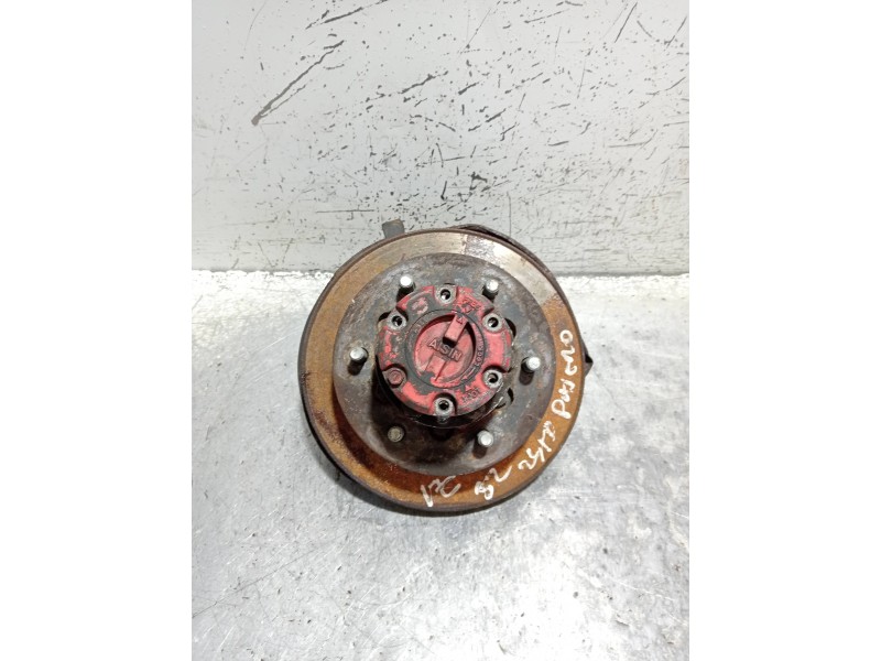 Recambio de mangueta delantera izquierda para mitsubishi montero (l040) 2500 td (2-ptas.) referencia OEM IAM   