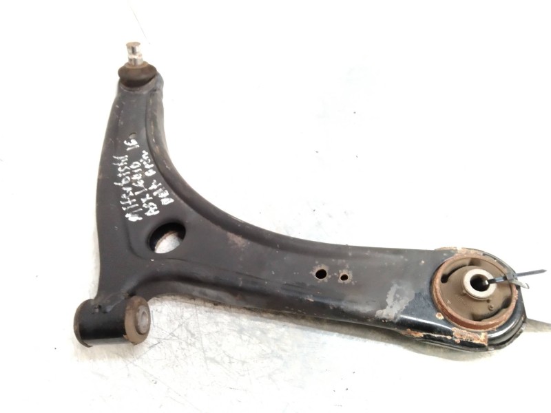 Recambio de brazo suspension inferior delantero derecho para mitsubishi asx (ga0w) kaiteki 2wd referencia OEM IAM   