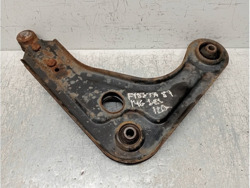Recambio de brazo suspension inferior delantero izquierdo para ford fiesta berl./courier si referencia OEM IAM   