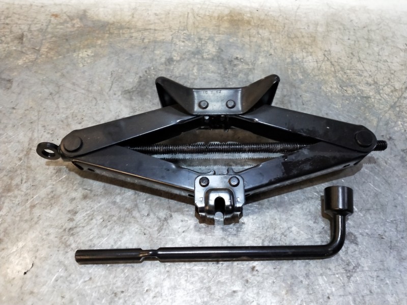 Recambio de gato para nissan almera (n16/e) comfort referencia OEM IAM   