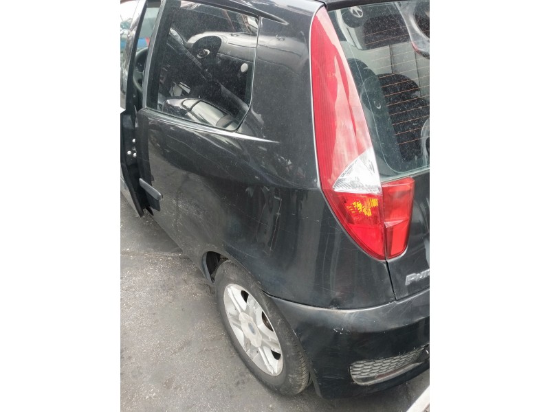 fiat punto berlina (188) del año 2005