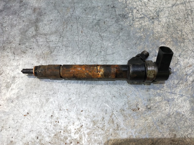 Recambio de inyector para mercedes clase clk (w209) coupe 270 cdi (209.316) referencia OEM IAM 0445110177  BOSCH