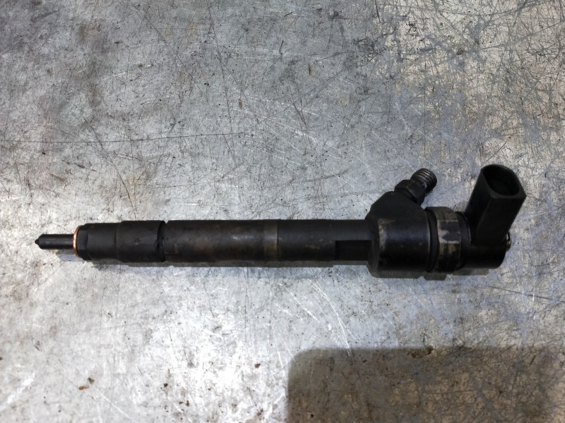 Recambio de inyector para mercedes clase clk (w209) coupe 270 cdi (209.316) referencia OEM IAM 0445110177  BOSCH