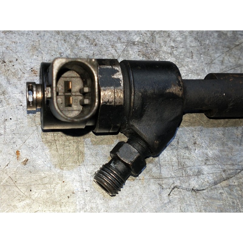 Recambio de inyector para mercedes clase clk (w209) coupe 270 cdi (209.316) referencia OEM IAM 0445110177  BOSCH