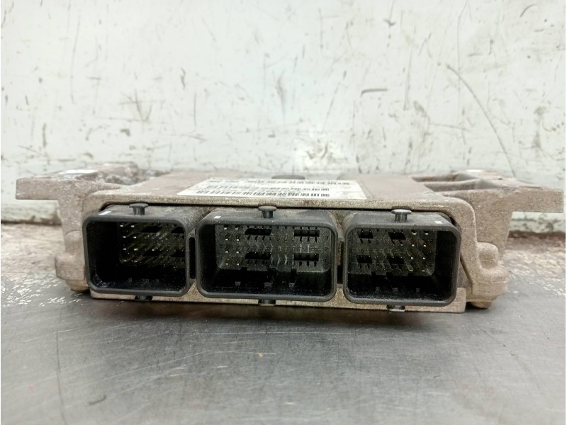 Recambio de centralita motor uce para citroen c3 1.4 16v sensodrive sx plus referencia OEM IAM IAW6LP206 9657429480 16763044