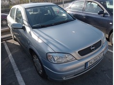opel astra g berlina del año 2002