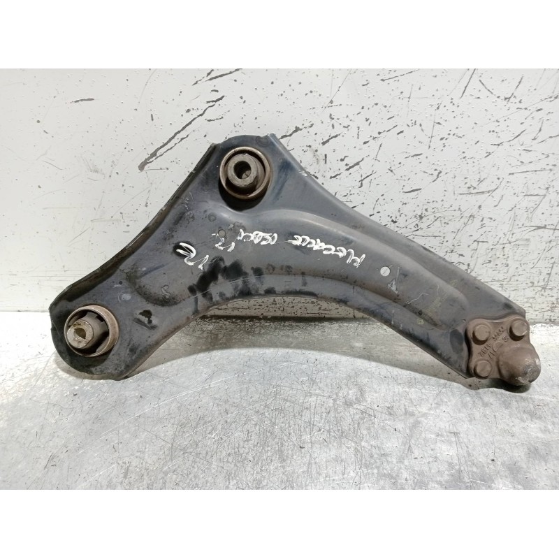 Recambio de brazo suspension inferior delantero izquierdo para renault megane iii berlina 5 p business referencia OEM IAM 545014