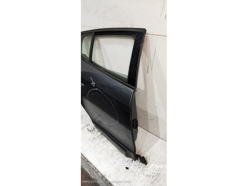 Recambio de puerta trasera derecha para renault megane iii berlina 5 p business referencia OEM IAM   5P