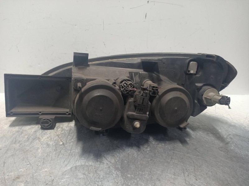 Recambio de faro derecho para nissan primera trav. (wp11) básico referencia OEM IAM 89003045 260109F600 