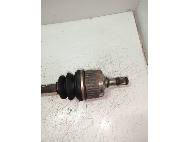 Recambio de transmision delantera derecha para hyundai elantra (xd) 2.0 gls (4-ptas.) (2004) referencia OEM IAM   