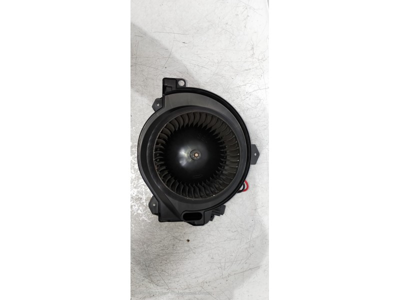 Recambio de motor calefaccion para mercedes sprinter iii furgón fwd 2.1 cdi cat referencia OEM IAM A0008307902 CZ1163604832 A000